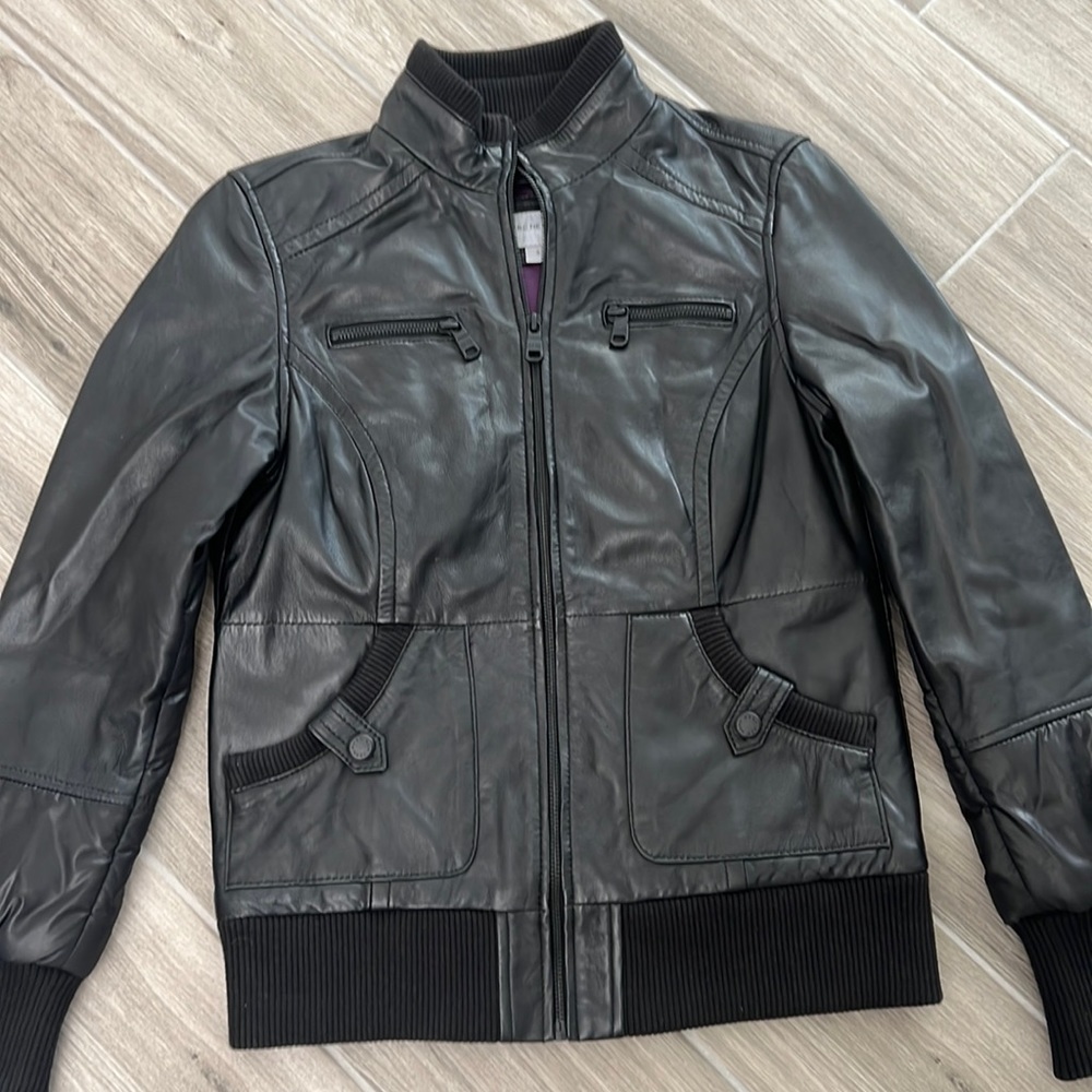 Black leather bomber jacket size S Andrew Marc